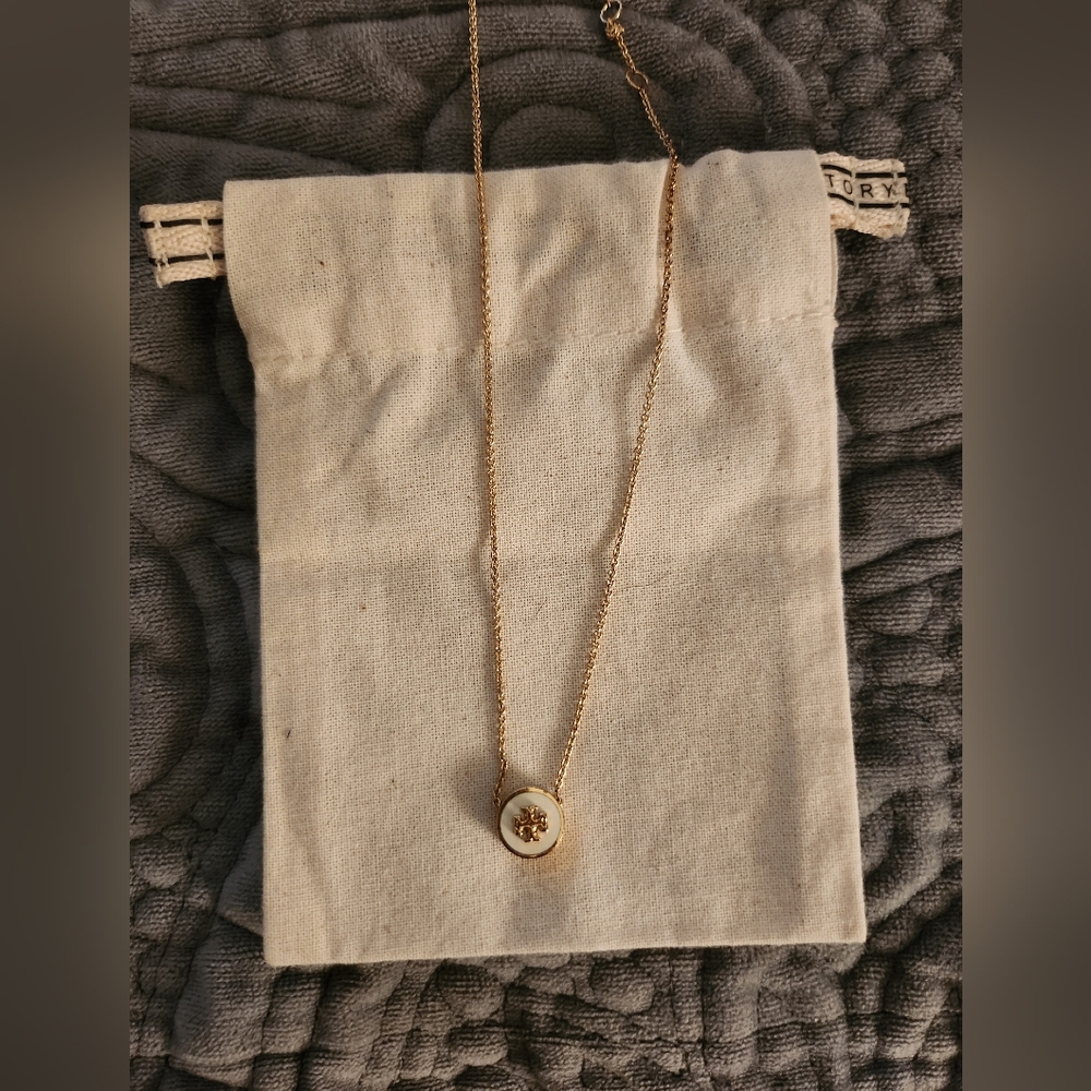 Tory Burch Kira Pendant